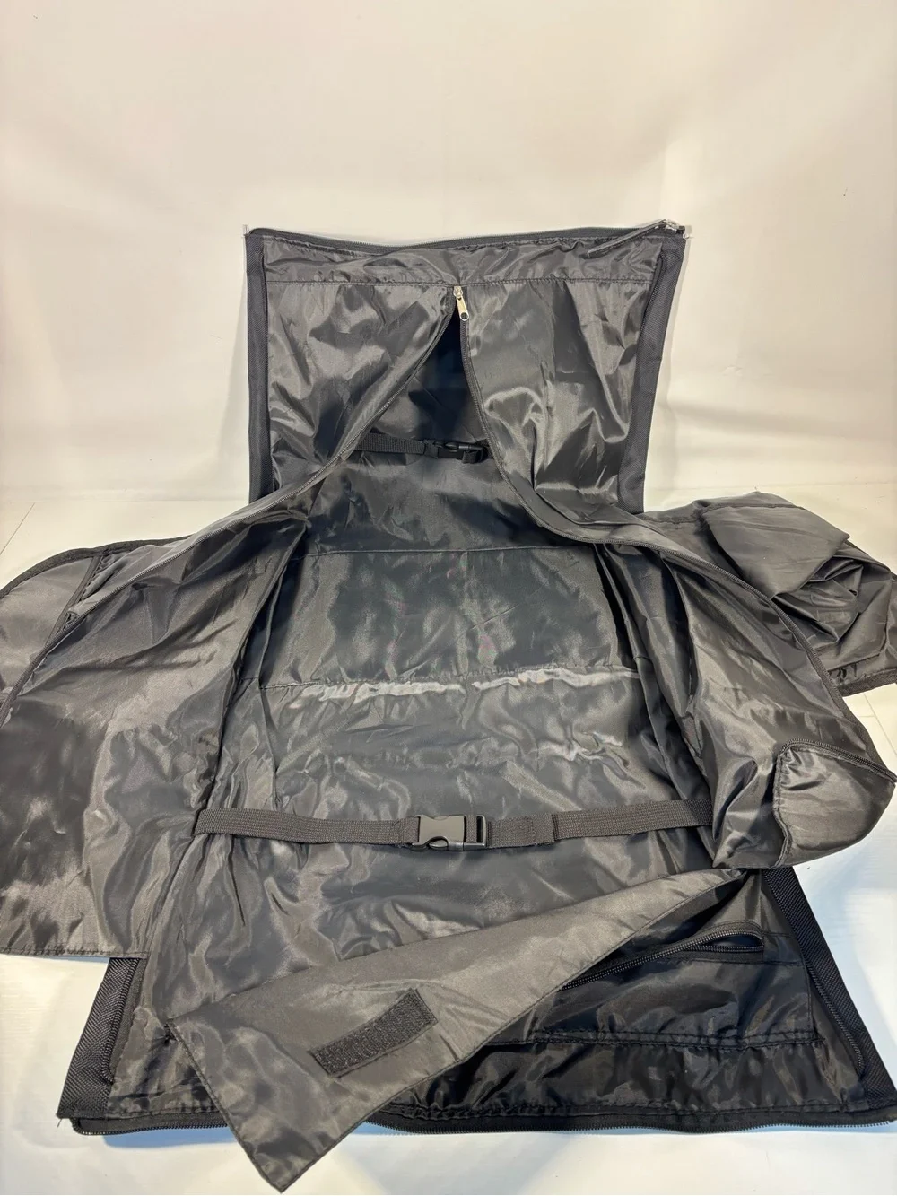 NWT Greg Norman Black Travel Garment Bag Suit Carrier Organizer